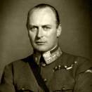 30. juni 1944 utnevnte Regjeringen i London Kronprins Olav til forsvarssjef. Han overtok ledelsen av de norske styrkene og samarbeidet med de allierte (Foto 1942: Feyer, Det kongelige hoffs fotoarkiv)